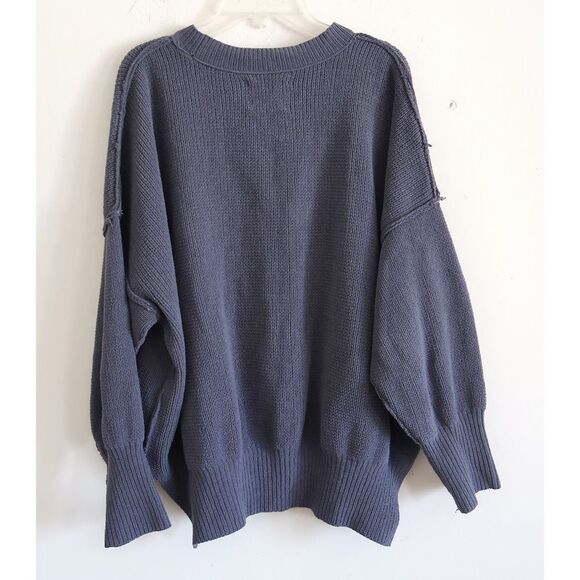 Abercrombie & Fitch Soft Grayish Blue Sweater - Size Small - Picture 4 of 8